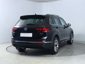 Volkswagen Tiguan - 2018