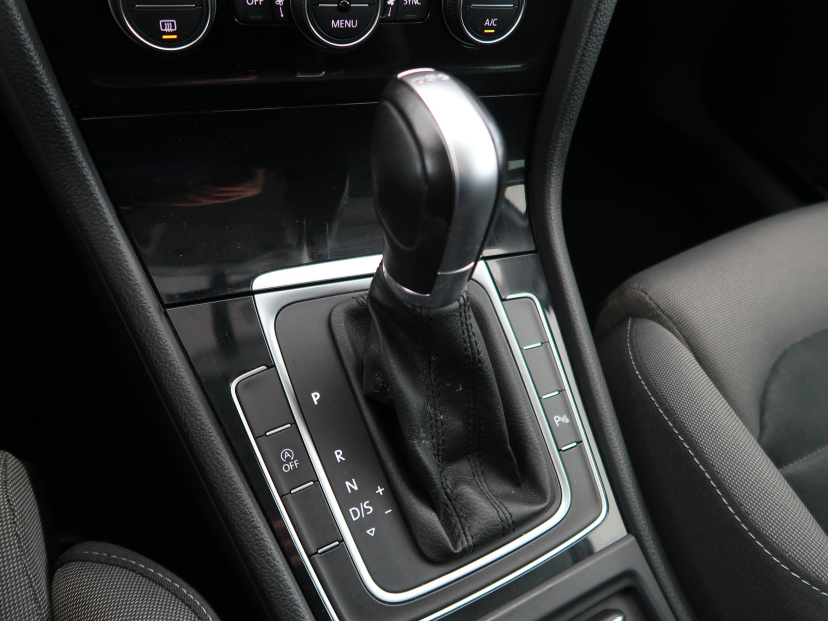 Volkswagen Golf, 2017