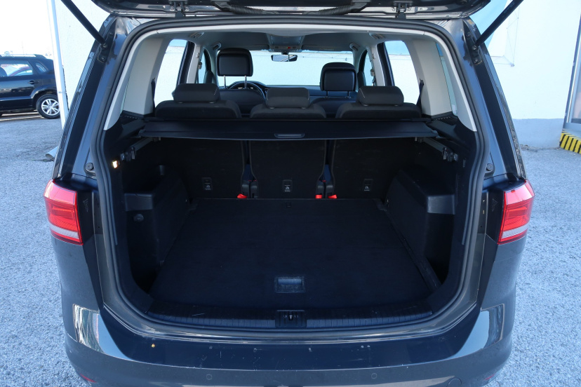 Volkswagen Touran, 2021