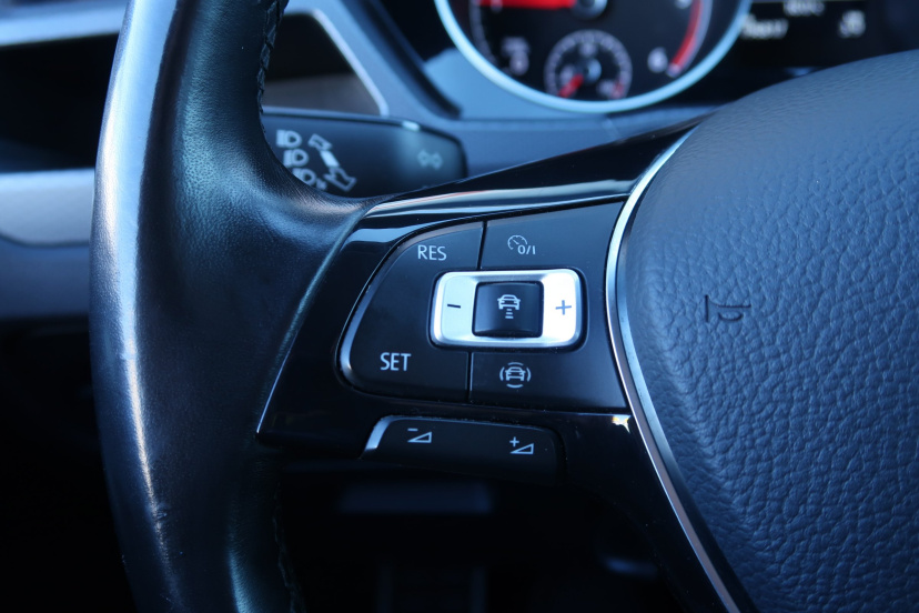 Volkswagen Touran, 2021