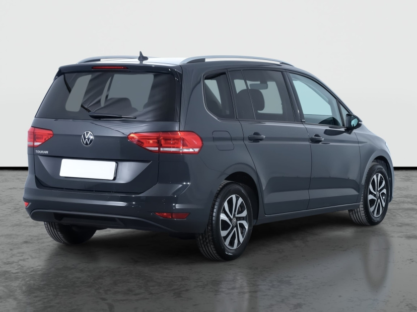 Volkswagen Touran, 2021