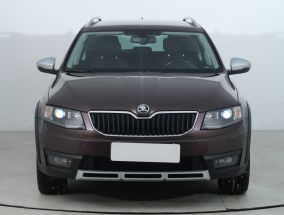Škoda Octavia Scout - 2015