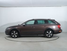 Škoda Octavia Scout - 2015