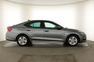 Škoda Octavia - 2024
