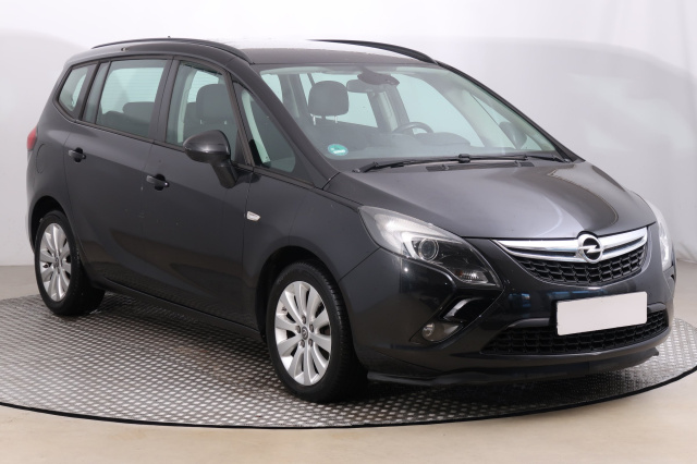 Opel Zafira 2016