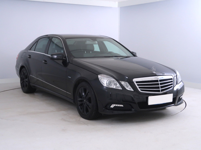 Mercedes-Benz E 2009