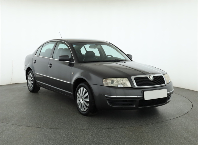 Škoda Superb 2002