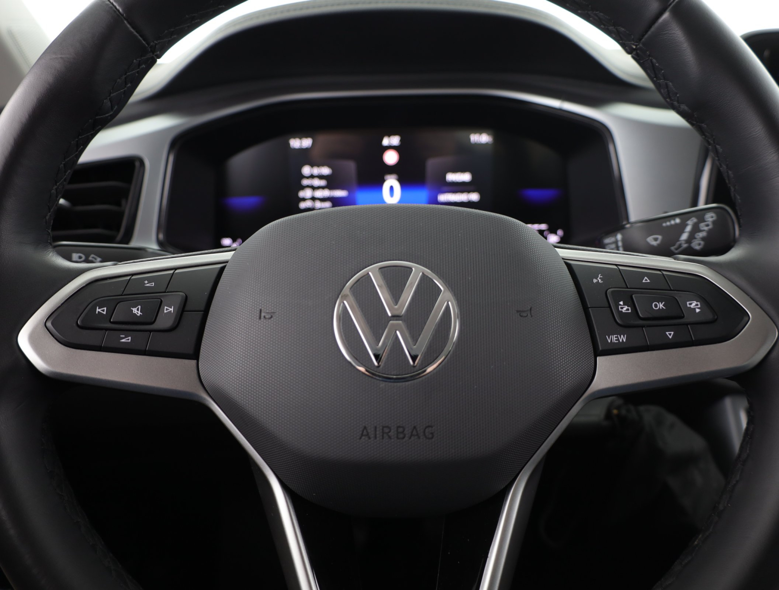 Volkswagen T-Roc - 2024