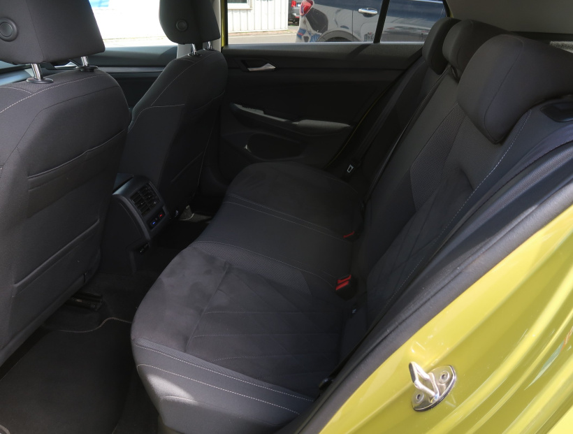 Volkswagen Golf, 2020