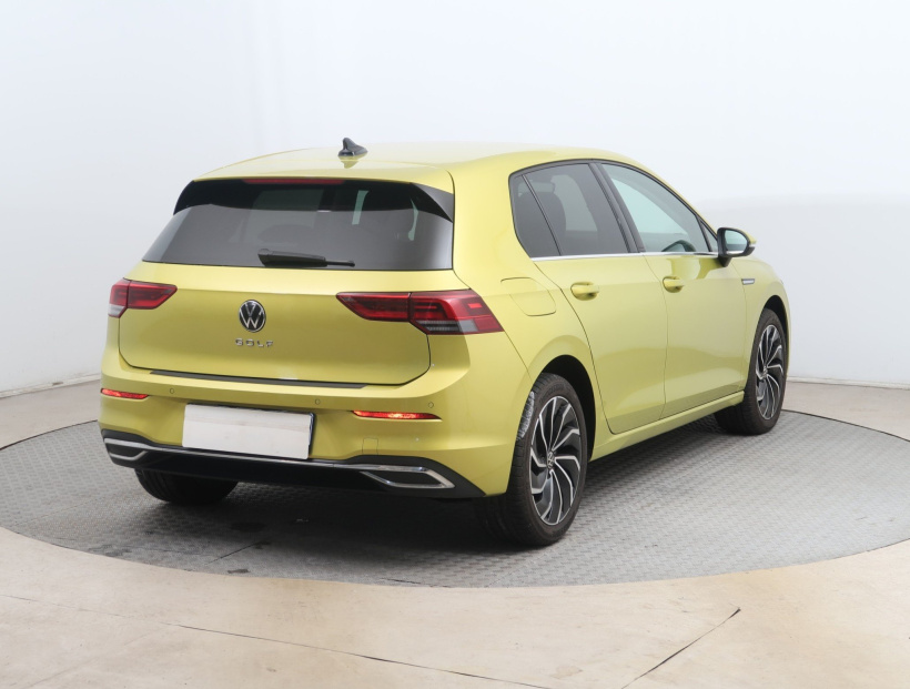 Volkswagen Golf, 2020