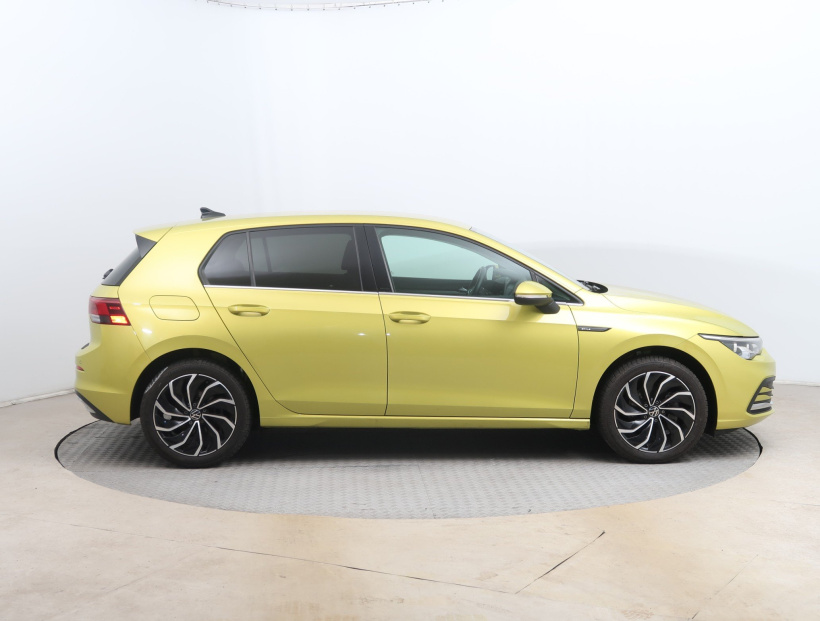 Volkswagen Golf, 2020