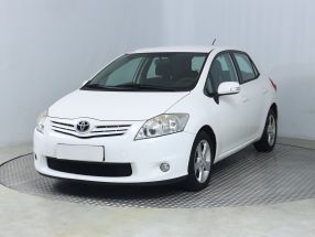 Toyota Auris - 2011