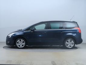 Peugeot 5008 - 2010