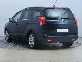 Peugeot 5008 - 2010