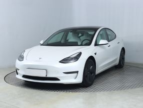Tesla Model 3 - 2021