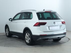 Volkswagen Tiguan - 2017