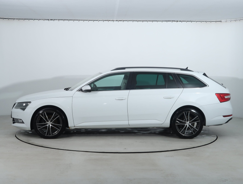 Škoda Superb, 2017