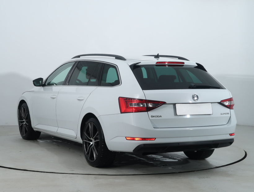 Škoda Superb, 2017