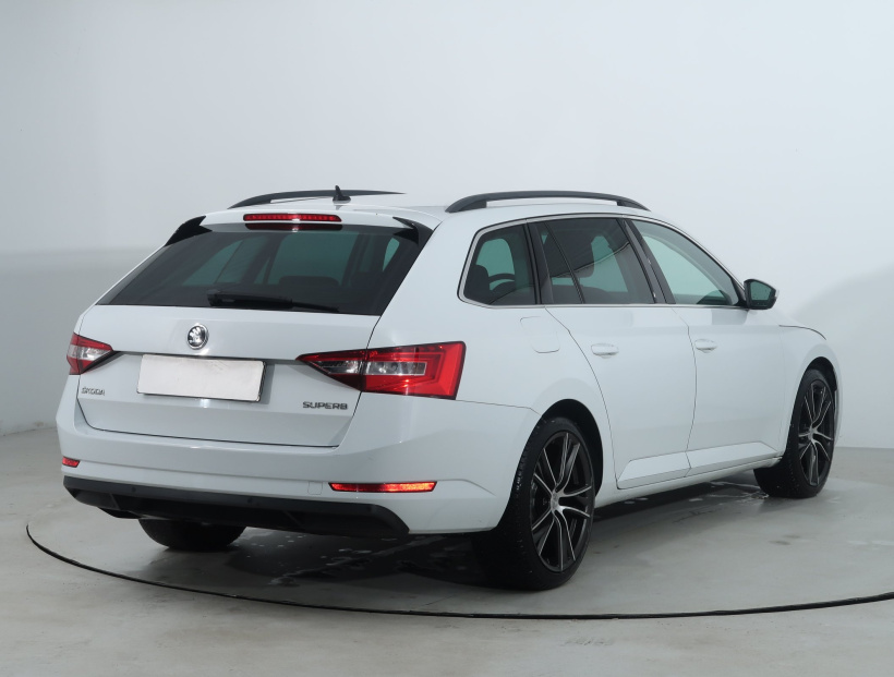 Škoda Superb, 2017