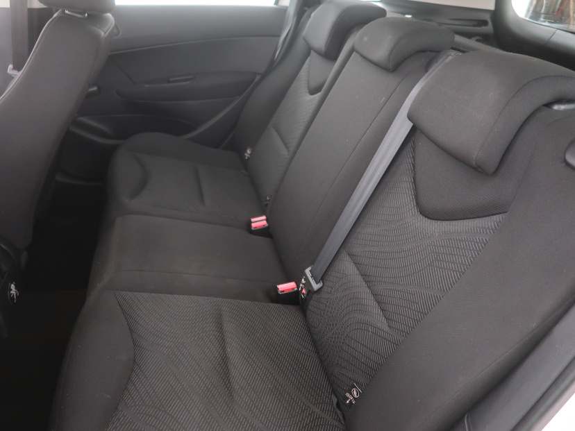 Peugeot 308, 2013