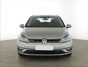 Volkswagen Golf - 2020