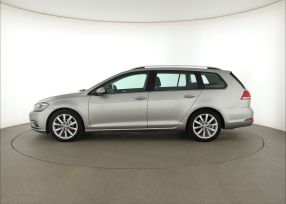 Volkswagen Golf - 2020