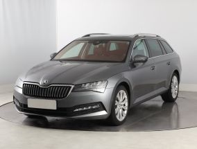Škoda Superb - 2022