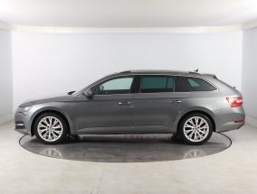 Škoda Superb - 2022