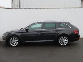 Škoda Superb - 2016