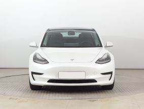 Tesla Model 3 - 2020