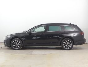 Volkswagen Passat - 2021