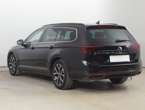 Volkswagen Passat - 2021