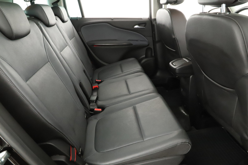 Opel Zafira, 2012