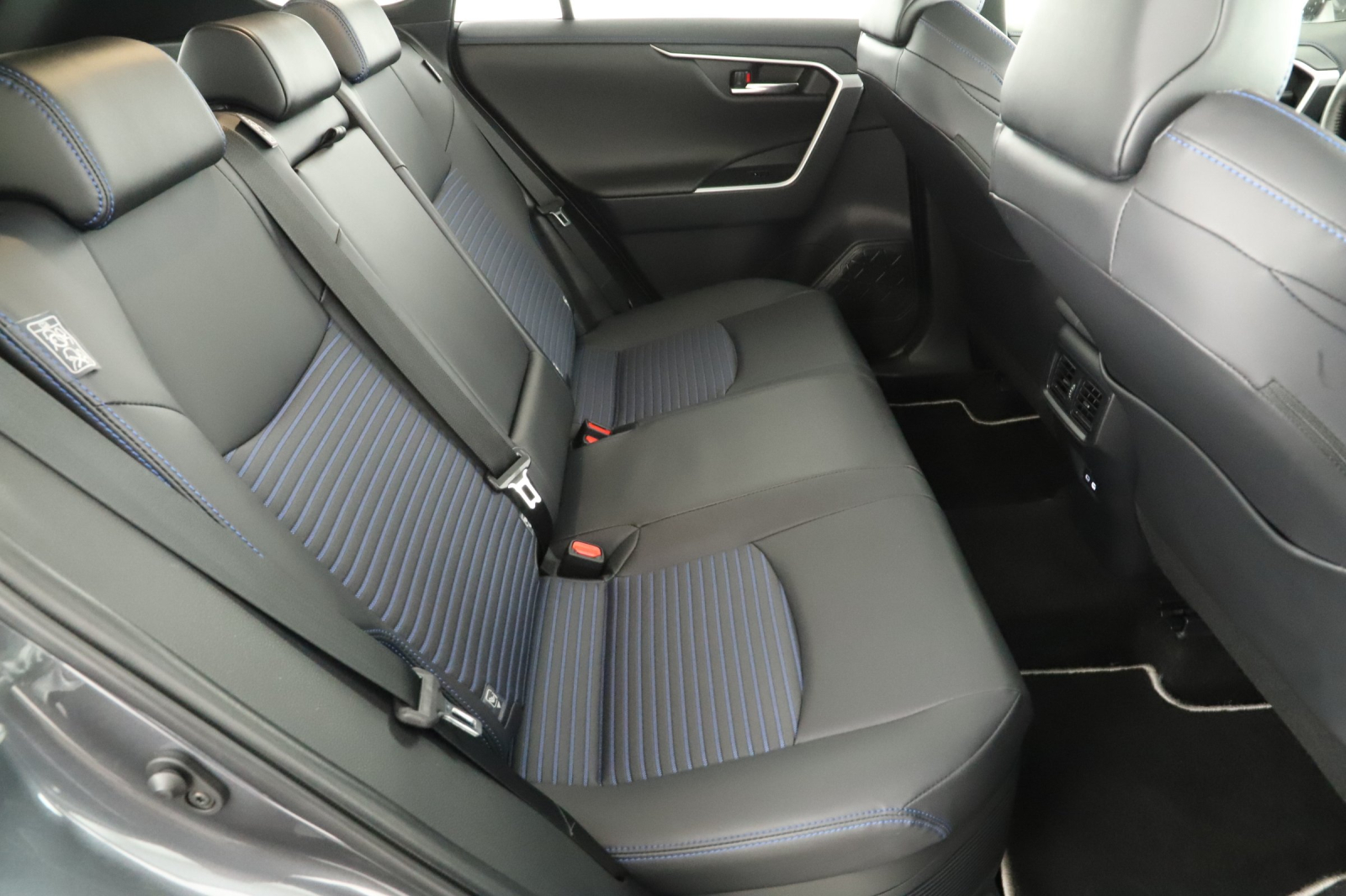 Toyota RAV 4 - 2025