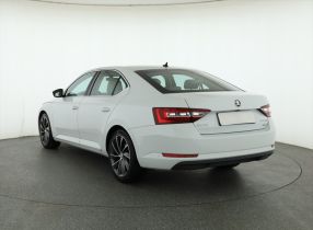Škoda Superb - 2016