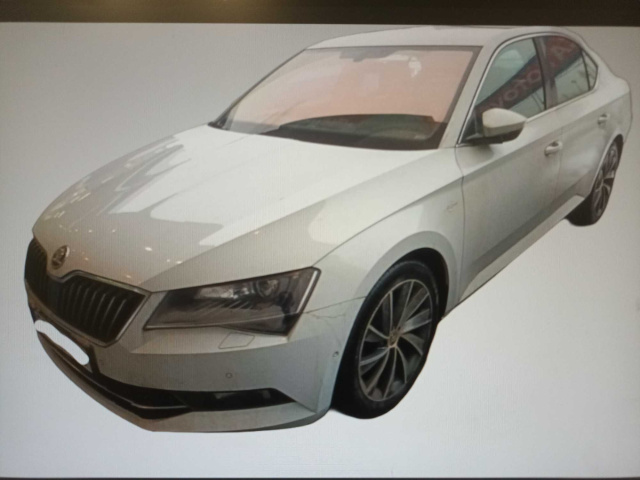 Škoda Superb 2016