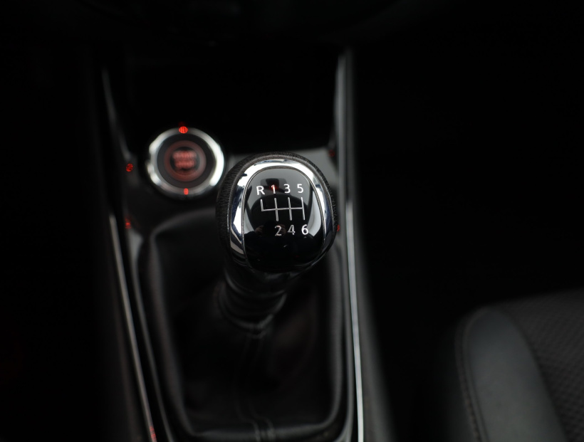 Nissan Pulsar, 2018