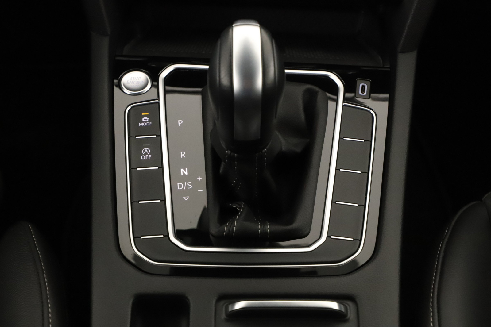 Volkswagen Arteon - 2020