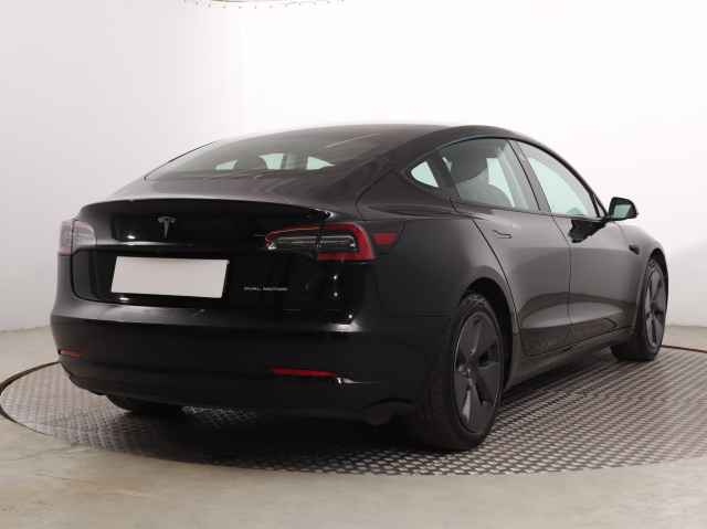 Tesla Model 3 Long Range 4WD 82kWh