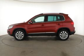 Volkswagen Tiguan - 2012