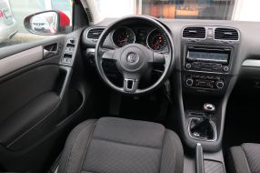 Volkswagen Golf - 2010