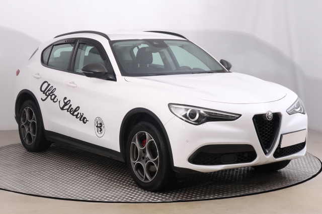 Alfa Romeo Stelvio 2019