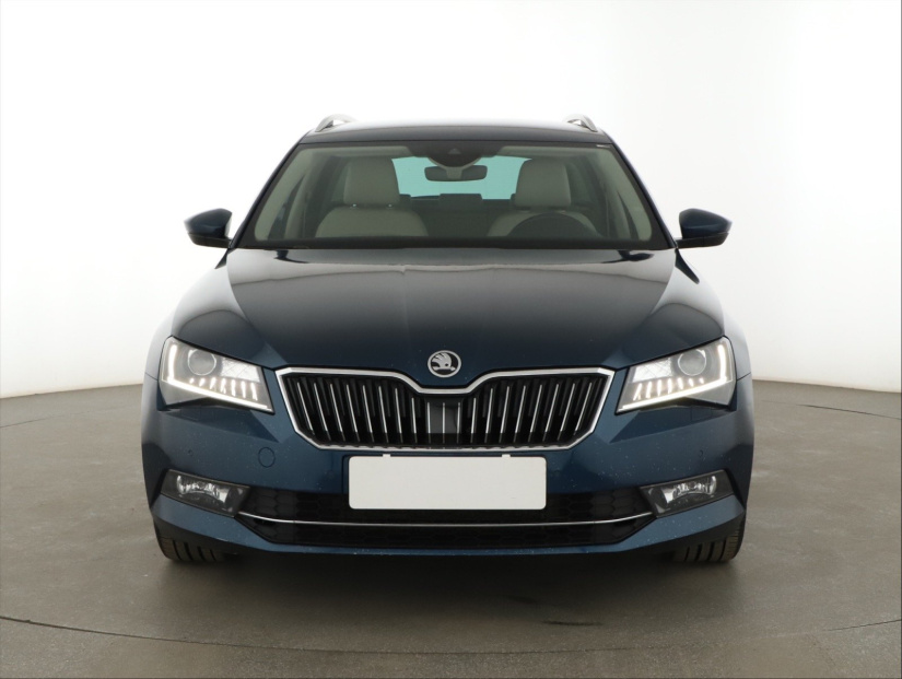 Škoda Superb, 2016