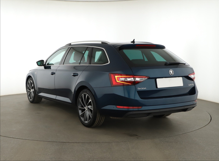 Škoda Superb, 2016