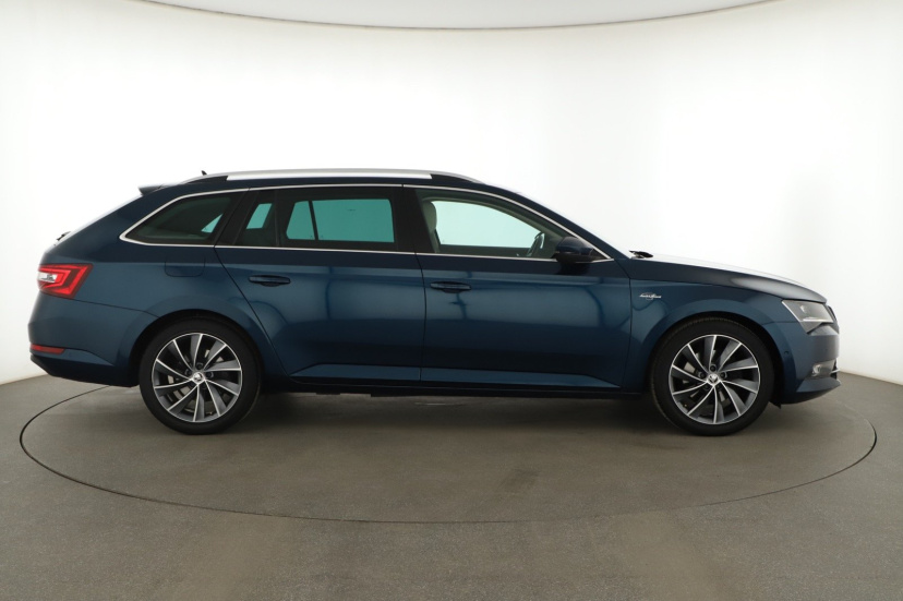 Škoda Superb, 2016