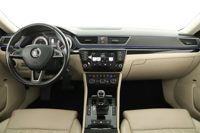 Škoda Superb, 2016