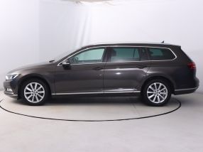 Volkswagen Passat - 2016