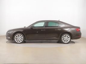 Škoda Superb - 2017