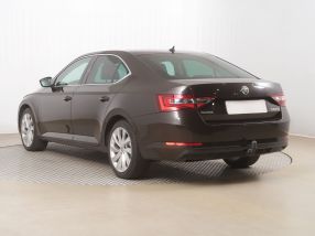 Škoda Superb - 2017