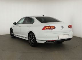 Volkswagen Passat - 2020